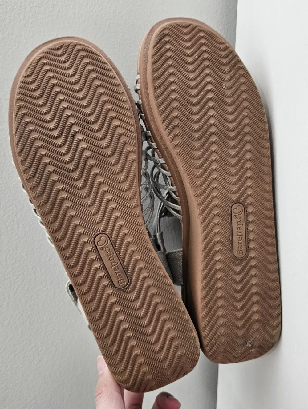 BareTraps lightweight wedge